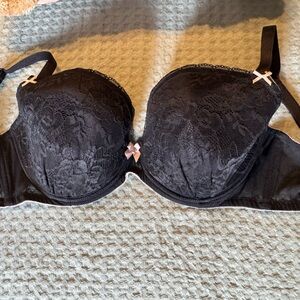 NWT Black & Pink Lacy Ann Summers Bra. 36 DDD/36F. Properly cleaned.